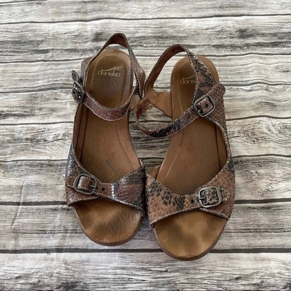 Dansko Leather Reptile Snakeskin Joanie Sandals - Picture 1 of 7